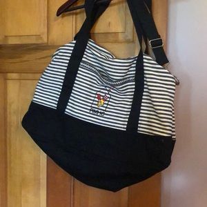 Thirty-One RetroMetroWeekenderRonaldMcDonaldHouse